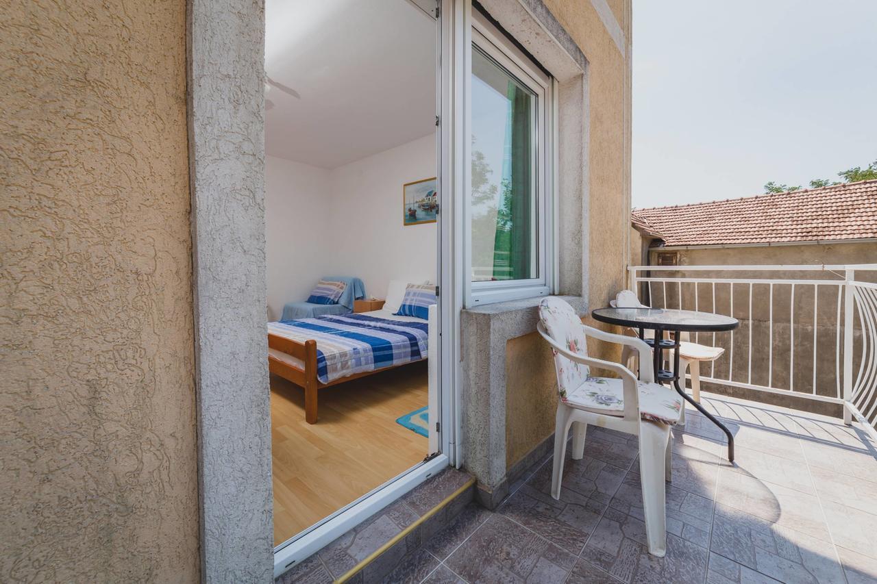 Apartments Kovac Tivat Exterior photo